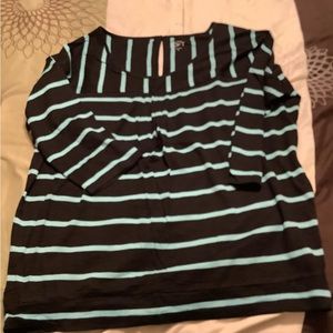 Loft navy and aqua three quarter sleeve top